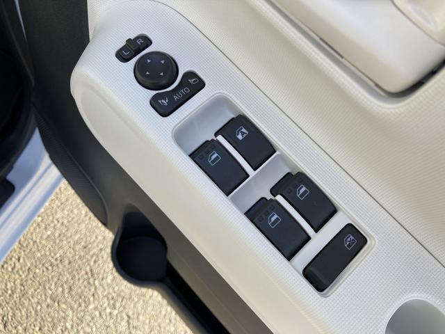 ムーヴキャンバスストライプスX14インチフルホイールキャップ キーフリーシステム プッシュボタンスタート UVカットガラス 両側パワースライドドア ハロゲンヘッドライト ラゲージアンダーボックス(静岡県)の中古車