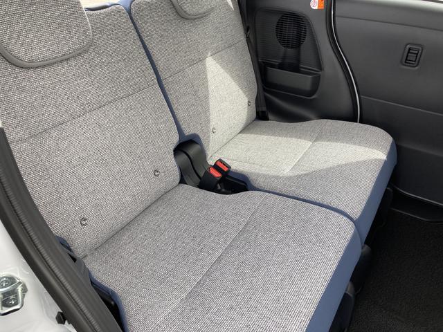 ムーヴキャンバスストライプスＸ１４インチフルホイールキャップ　キーフリーシステム　プッシュボタンスタート　ＵＶカットガラス　両側パワースライドドア　ハロゲンヘッドライト　ラゲージアンダーボックス（静岡県）の中古車