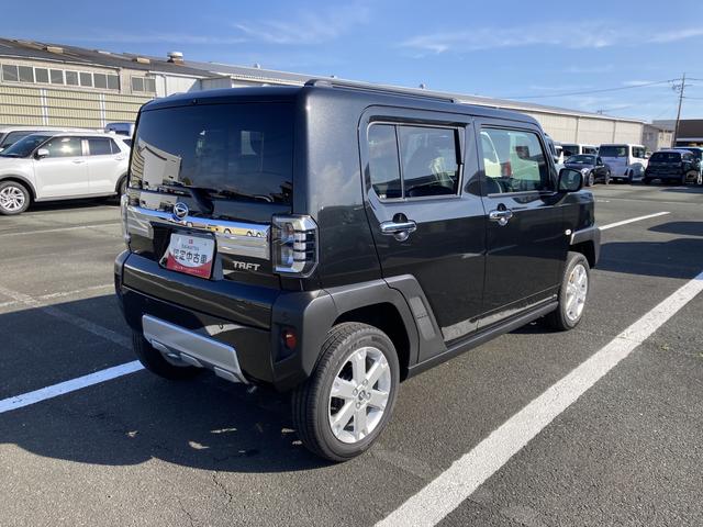 タフトＧ　クロムベンチャーメッキドアアウターハンドル　１５インチアルミホイール　オートレベリング機能付フルＬＥＤヘッドランプ　ＬＥＤフォグランプ　本革巻ステアリングホイール　本革巻インパネセンターシフト（静岡県）の中古車