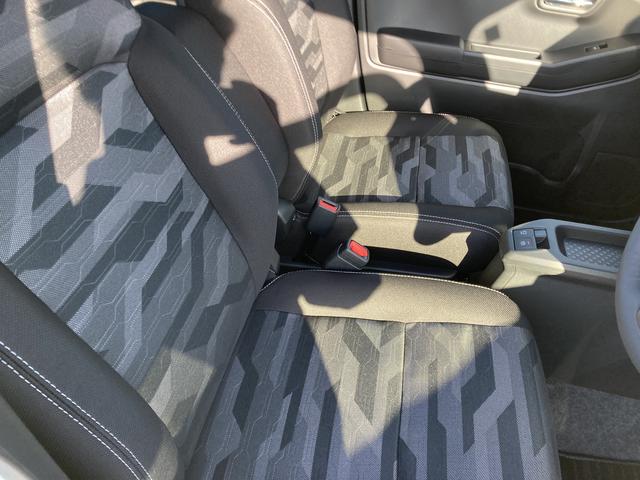 タフトＧ　ダーククロムベンチャー１５インチアルミホイール（ガンメタリック塗装）　オートレベリング機能付フルＬＥＤヘッドランプ　ＬＥＤフォグランプ　本革巻ステアリングホイール　本革巻インパネセンターシフト（静岡県）の中古車