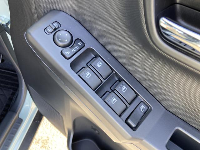 タフトＧ　ダーククロムベンチャー１５インチアルミホイール（ガンメタリック塗装）　オートレベリング機能付フルＬＥＤヘッドランプ　ＬＥＤフォグランプ　本革巻ステアリングホイール　本革巻インパネセンターシフト（静岡県）の中古車