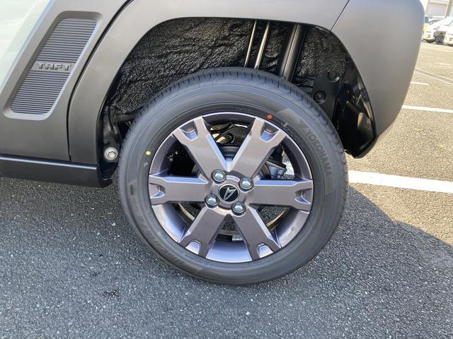 タフトＧ　ダーククロムベンチャー１５インチアルミホイール（ガンメタリック塗装）　オートレベリング機能付フルＬＥＤヘッドランプ　ＬＥＤフォグランプ　本革巻ステアリングホイール　本革巻インパネセンターシフト（静岡県）の中古車