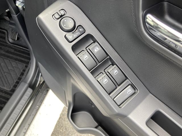 タフトＧ　ダーククロムベンチャー１５インチアルミホイール（ガンメタリック塗装）　オートレベリング機能付フルＬＥＤヘッドランプ　ＬＥＤフォグランプ　本革巻ステアリングホイール　本革巻インパネセンターシフト（静岡県）の中古車