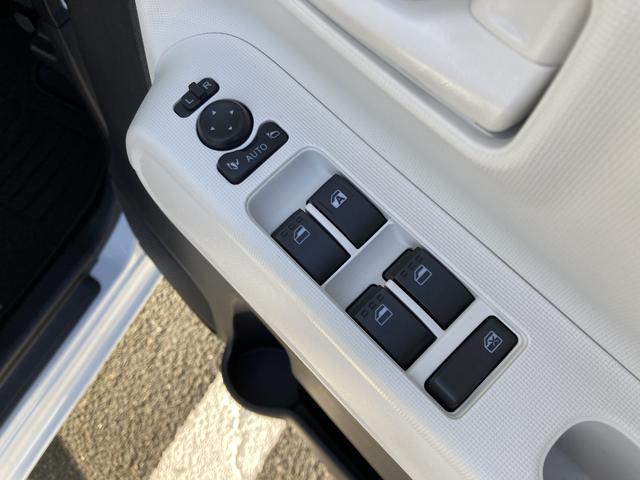 ムーヴキャンバスストライプスＸ１４インチフルホイールキャップ　キーフリーシステム　プッシュボタンスタート　ＵＶカットガラス　両側パワースライドドア　ハロゲンヘッドライト　ラゲージアンダーボックス（静岡県）の中古車