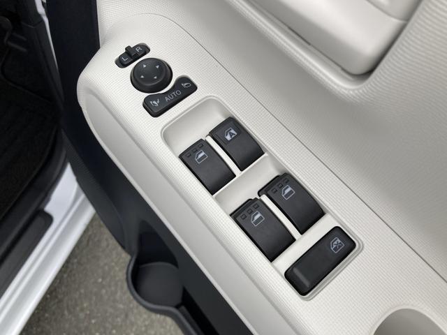 ムーヴキャンバスストライプスＸ１４インチフルホイールキャップ　キーフリーシステム　プッシュボタンスタート　ＵＶカットガラス　両側パワースライドドア　ハロゲンヘッドライト　ラゲージアンダーボックス（静岡県）の中古車