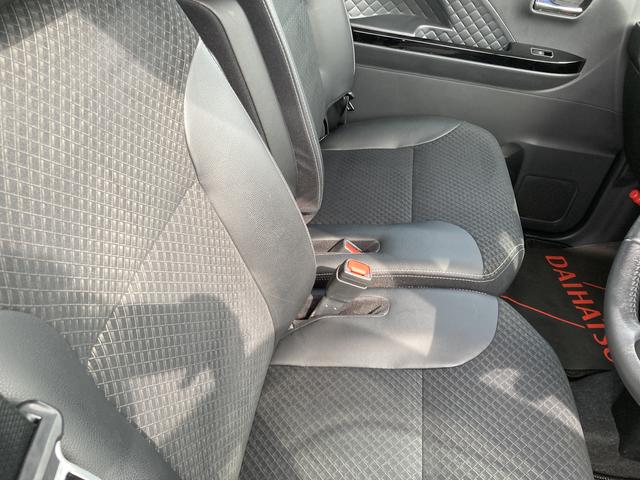 タントカスタムＲＳ１５インチアルミホイール　キーフリーシステム　プッシュボタンスタート　オートエアコン（プッシュ式）　フルＬＥＤヘッドランプ　オート格納式カラードドアミラー　本革巻ステアリングホイール（静岡県）の中古車