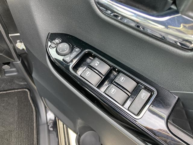 タントカスタムＲＳ１５インチアルミホイール　キーフリーシステム　プッシュボタンスタート　オートエアコン（プッシュ式）　フルＬＥＤヘッドランプ　オート格納式カラードドアミラー　本革巻ステアリングホイール（静岡県）の中古車