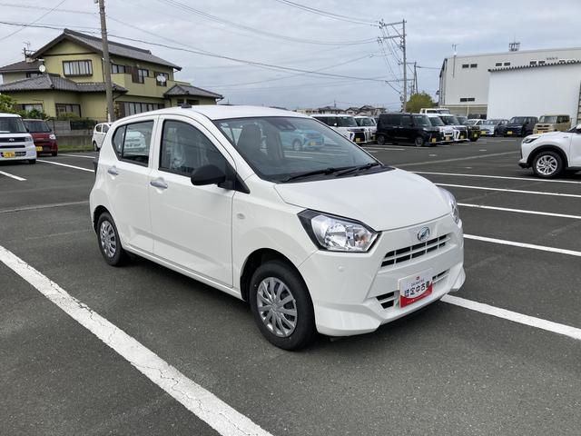 ミライースＬ　ＳＡIII１３インチフルホイールキャップ　マルチリフレクターハロゲンヘッドランプ　可倒式ドアミラー　自発光式デジタルメーターアンバーイルミネーションメーター　マニュアルエアコン（ダイヤル式）　キーレスエントリー（静岡県）の中古車