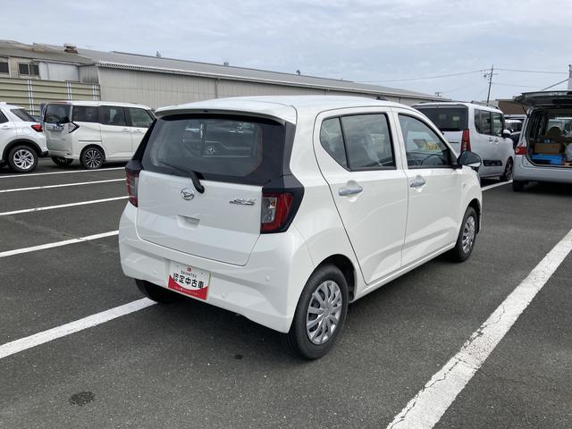 ミライースＬ　ＳＡIII１３インチフルホイールキャップ　マルチリフレクターハロゲンヘッドランプ　可倒式ドアミラー　自発光式デジタルメーターアンバーイルミネーションメーター　マニュアルエアコン（ダイヤル式）　キーレスエントリー（静岡県）の中古車