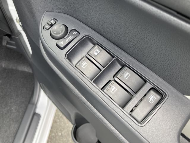 タントX14インチフルホイールキャップ フルLEDヘッドランプ オート格納式カラードドアミラー 左側パワースライドドア TFTカラーマルチインフォメーションディスプレイ フルファブリックシート(静岡県)の中古車