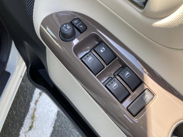 ムーヴキャンバスＸリミテッドメイクアップ　ＳＡII１４インチフルホイールキャップ　キーフリーシステム　両側パワースライドドア　オートエアコン（プッシュ式）　オートライト　置きラクボックス（静岡県）の中古車