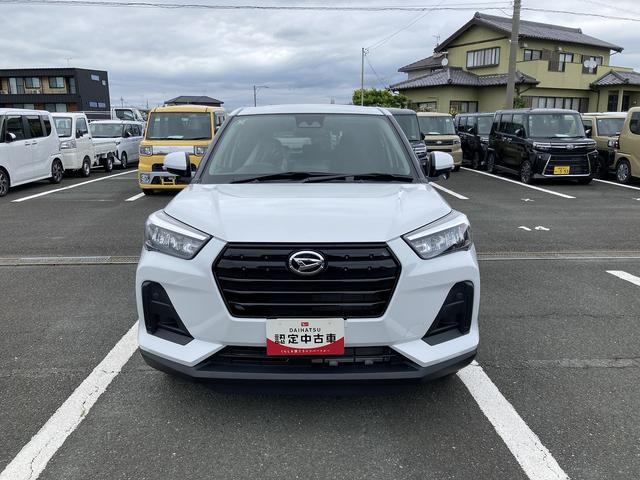 ロッキーＸ１６インチアルミホイール　フルＬＥＤヘッドランプ　ドアアウターハンドル（ボディ同色）　オートエアコン（プッシュ式）　スーパーＵＶカットガラス　キーフリーシステム　プッシュボタンスタート（静岡県）の中古車