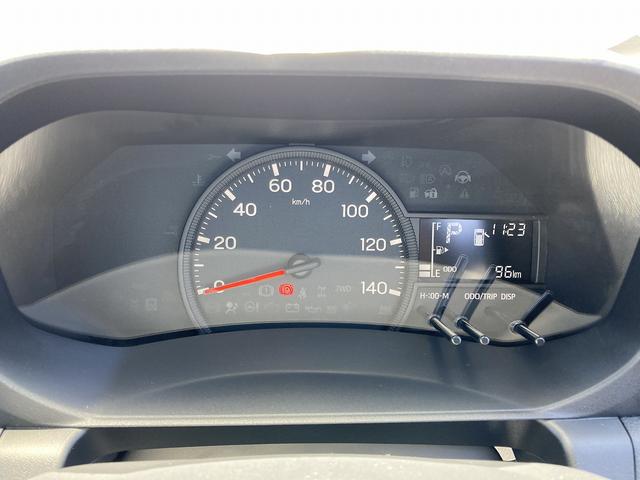 ハイゼットトラックスタンダード２ＷＤ　ＣＶＴ　スーパーＵＶＩＲカットガラス（フロントウィンドウ）　プリントレザーシート表皮　マニュアルエアコン　電動式パワーステアリング（静岡県）の中古車