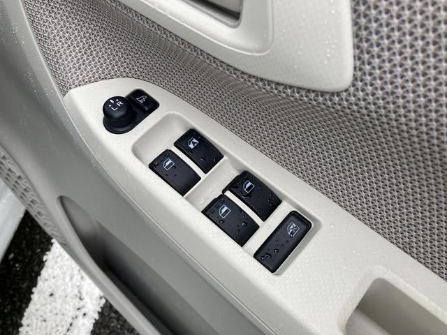 ムーヴL SAII14インチフルホイールキャップ UVカットゴラス(フロントドア) ウレタンステアリングホイール キーレスエントリー マニュアルエアコン(ダイヤル式)(静岡県)の中古車