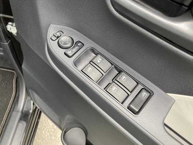 タントXリミテッド14インチフルホイールキャップ フルLEDヘッドランプ オート格納式カラードドアミラー 両側パワースライドドア TFTカラーマルチインフォメーションディスプレイ フルファブリックシート(静岡県)の中古車