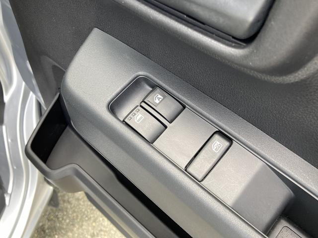 ハイゼットカーゴＤＸＣＶＴ　撥水フルファブリックシート表皮　オーバーヘッドシェルフ　アッパートレイ　キーレスエントリー　ユースフルナット（３１ヶ所）（静岡県）の中古車