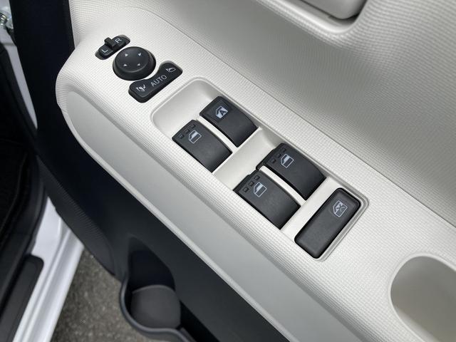 ムーヴキャンバスストライプスX14インチフルホイールキャップ キーフリーシステム プッシュボタンスタート UVカットガラス 両側パワースライドドア ハロゲンヘッドライト ラゲージアンダーボックス(静岡県)の中古車