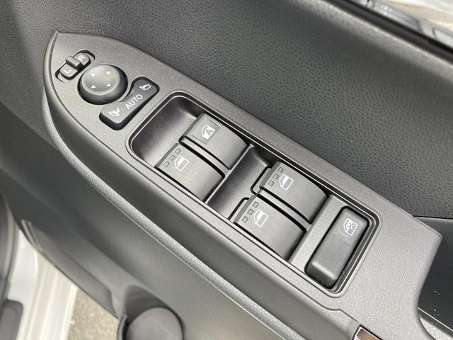 タントカスタムＸ１４インチアルミホイール　大型エアロバンパー　フルＬＥＤヘッドランプ　オート格納式カラードドアミラー　両側パワースライドドア　キーフリーシステム　プッシュボタンスタート（静岡県）の中古車
