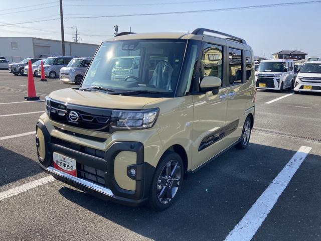 タントファンクロスターボ15インチアルミホイール フルLEDヘッドランプ オート格納式カラードドアミラー 両側パワースライドドア キーフリーシステム プッシュボタンスタート(静岡県)の中古車