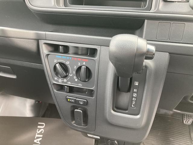 ハイゼットカーゴデラックスSAIIIAT 撥水フルファブリックシート表皮 オーバーヘッドシェルフ アッパートレイ キーレスエントリー ユースフルナット(16ヶ所) 荷室ランプ(静岡県)の中古車