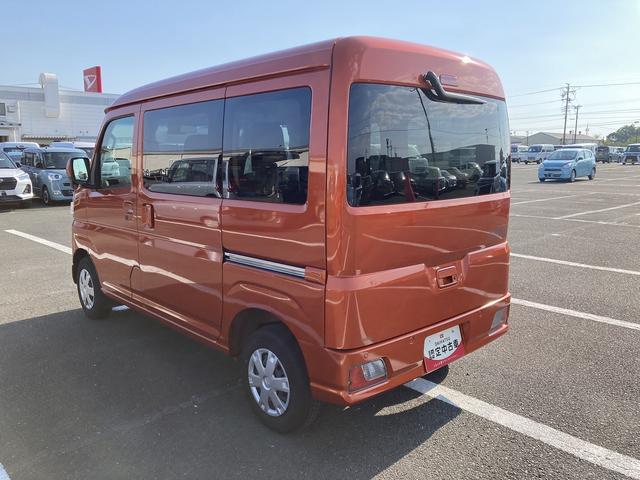 ハイゼットカーゴクルーズＣＶＴ　電動格納式カラードドアミラー　スーパーＵＶＩＲカットガラス（フロントウィンドウ）　１２インチフルホイールキャップ　撥水フルファヴリックシート表皮　大型ＬＥＤ荷室灯　キーフリーシステム（静岡県）の中古車