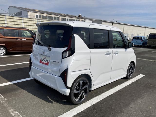 ムーヴＲＳキーフリーシステム　プッシュボタンスタート　ＬＥＤヘッドライト　１５インチアルミホイール　両側パワースライドドア　カラーマルチインフォメーションディスプレイ（静岡県）の中古車