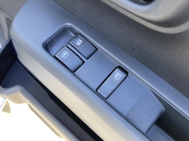 ハイゼットカーゴＤＸＣＶＴ　撥水フルファブリックシート表皮　オーバーヘッドシェルフ　アッパートレイ　キーレスエントリー　ユースフルナット（３１ヶ所）（静岡県）の中古車
