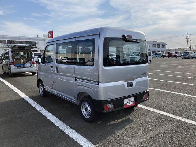 ハイゼットカーゴスペシャル２ＷＤ　ＣＶＴ　プリントレザーシート　アッパートレイ　ユースフルナット（３１か所）（静岡県）の中古車