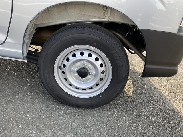 ハイゼットカーゴスペシャル２ＷＤ　ＣＶＴ　プリントレザーシート　アッパートレイ　ユースフルナット（３１か所）（静岡県）の中古車