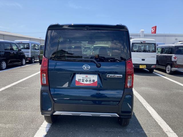 タント 中古車 ファンクロス１４インチアルミホイール　フルＬＥＤヘッドランプ　オート格納式カラードドアミラー　両側パワースライドドア　キーフリーシステム　プッシュボタンスタート