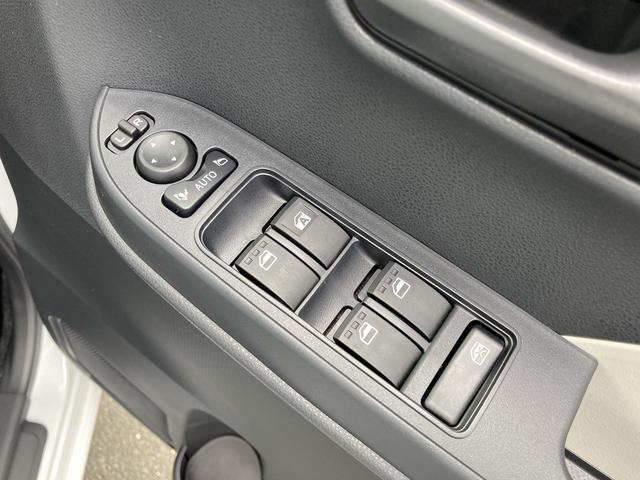 タントXリミテッド14インチフルホイールキャップ フルLEDヘッドランプ オート格納式カラードドアミラー 両側パワースライドドア TFTカラーマルチインフォメーションディスプレイ フルファブリックシート(静岡県)の中古車