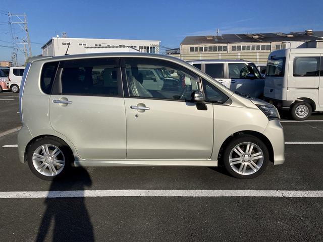 ムーヴ 中古車 カスタム　ＲＳ１５インチアルミホイール　キーフリーシステム　チルトステアリング　運転席シートリフター　革巻きステアリングホイール