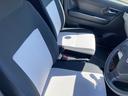 １４インチフルホイールキャップ　ＬＥＤヘッドランプ　電動格納式（カラード）ドアミラー　自発光式デジタルメーターブルーイルミネーションメーター　マニュアルエアコン（ダイヤル式）　キーレスエントリー（静岡県）の中古車