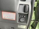 ２ＷＤ　４ＡＴ　パワーウィンドウ　電動格納ドアミラー　マニュアルエアコン　フルホイールキャップ　リヤシートヘッドレスト（静岡県）の中古車