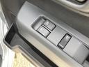 ２ＷＤ　ＣＶＴ　プリントレザーシート　アッパートレイ　ユースフルナット（３１か所）（静岡県）の中古車