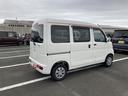 ４ＡＴ　電動格納式カラードドアミラー　１２インチフルホイールキャップ　キーレスエントリー　ＣＤチューナー　後席アシストグリップ　ルームランプ　フルファブリックシート（静岡県）の中古車