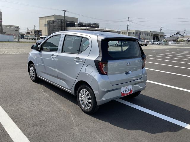 ミライースＬ　ＳＡIII１３インチフルホイールキャップ　マルチリフレクターハロゲンヘッドランプ　可倒式ドアミラー　自発光式デジタルメーターアンバーイルミネーションメーター　マニュアルエアコン（ダイヤル式）　キーレスエントリー（静岡県）の中古車