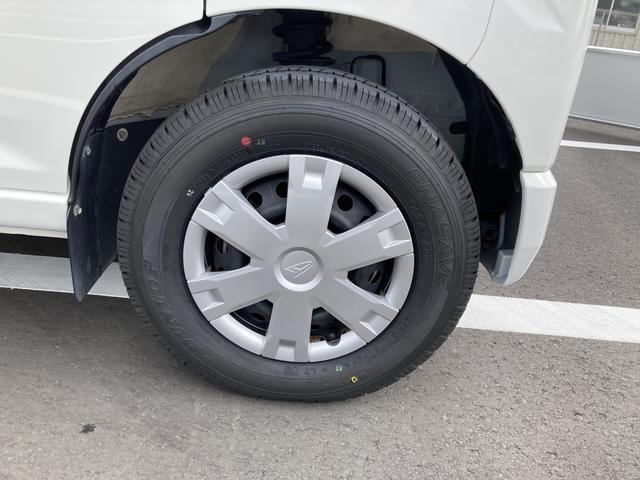 ハイゼットカーゴクルーズＣＶＴ　電動格納式カラードドアミラー　スーパーＵＶＩＲカットガラス（フロントウィンドウ）　１２インチフルホイールキャップ　撥水フルファヴリックシート表皮　大型ＬＥＤ荷室灯　キーフリーシステム（静岡県）の中古車