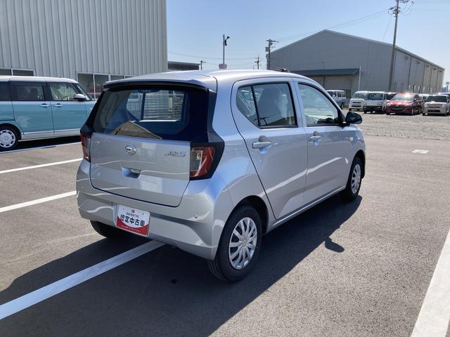 ミライースＬ　ＳＡIII１３インチフルホイールキャップ　マルチリフレクターハロゲンヘッドランプ　可倒式ドアミラー　自発光式デジタルメーターアンバーイルミネーションメーター　マニュアルエアコン（ダイヤル式）　キーレスエントリー（静岡県）の中古車