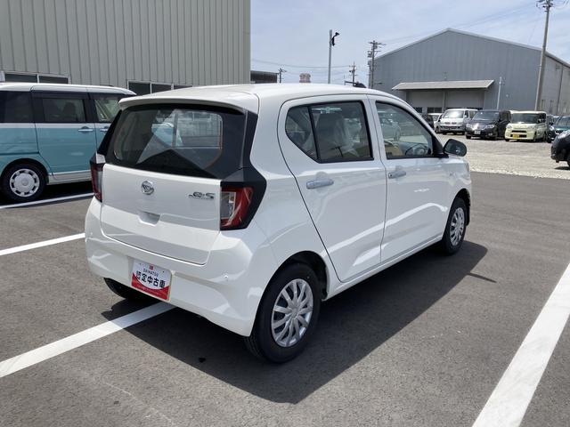 ミライースＬ　ＳＡIII１３インチフルホイールキャップ　マルチリフレクターハロゲンヘッドランプ　可倒式ドアミラー　自発光式デジタルメーターアンバーイルミネーションメーター　マニュアルエアコン（ダイヤル式）　キーレスエントリー（静岡県）の中古車