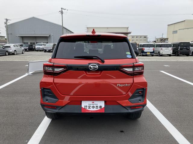 ロッキーＧ１７インチアルミホイール　ＵＶＩＲカット遮音ガラス　フルＬＥＤヘッドランプ　運転席・助手席シートヒーター　ウレタンステアリングホイール　本革シフトノブ　アクティブマルチインフォメーションメーター（静岡県）の中古車