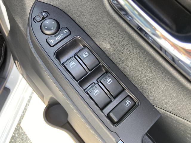 タントカスタムＸ１４インチアルミホイール　大型エアロバンパー　フルＬＥＤヘッドランプ　オート格納式カラードドアミラー　両側パワースライドドア　キーフリーシステム　プッシュボタンスタート（静岡県）の中古車