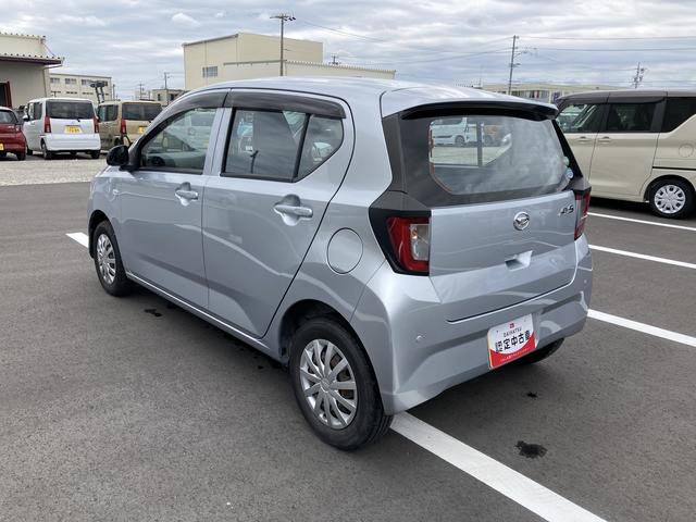 ミライースＬ　ＳＡIII１３インチフルホイールキャップ　マルチリフレクターハロゲンヘッドランプ　可倒式ドアミラー　自発光式デジタルメーターアンバーイルミネーションメーター　マニュアルエアコン（ダイヤル式）　キーレスエントリー（静岡県）の中古車