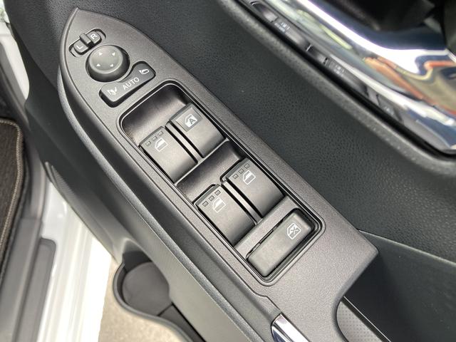 タントカスタムＲＳ１５インチアルミホイール　大型エアロバンパー　フルＬＥＤヘッドランプ　オート格納式カラードドアミラー　本革巻ステアリングホイール（静岡県）の中古車
