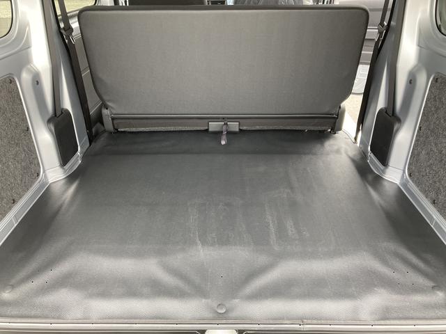ハイゼットカーゴＤＸＣＶＴ　撥水フルファブリックシート表皮　オーバーヘッドシェルフ　アッパートレイ　キーレスエントリー　ユースフルナット（３１ヶ所）（静岡県）の中古車