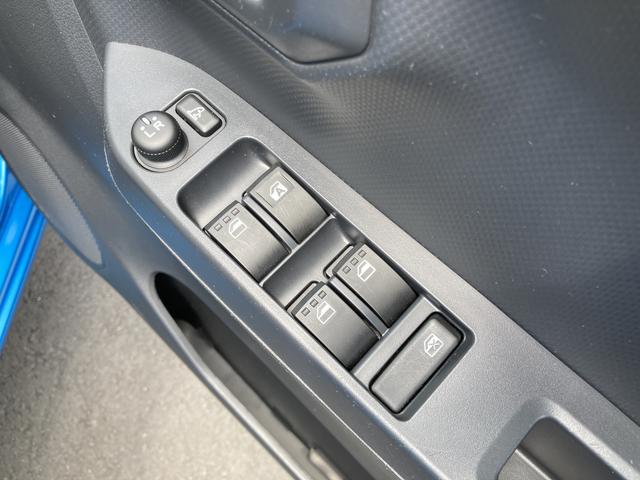 ミライースＸ　ＳＡIII１４インチフルホイールキャップ　ＬＥＤヘッドランプ　電動格納式（カラード）ドアミラー　自発光式デジタルメーターブルーイルミネーションメーター　マニュアルエアコン（ダイヤル式）　キーレスエントリー（静岡県）の中古車