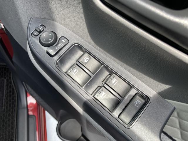 タントＸセレクション３６０度スーパーＵＶＩＲカットガラス　格納式シートバックテーブル　シートバックポケット　運転席シートリフター　チルトステアリング　シートヒーター　リヤヒーターダクト（静岡県）の中古車