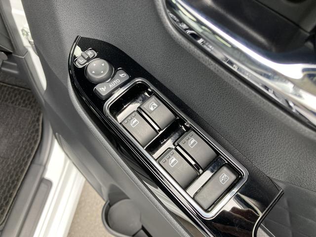 タントカスタムＸ１４インチアルミホイール　大型エアロバンパー　フルＬＥＤヘッドランプ　オート格納式カラードドアミラー　両側パワースライドドア　キーフリーシステム　プッシュボタンスタート（静岡県）の中古車