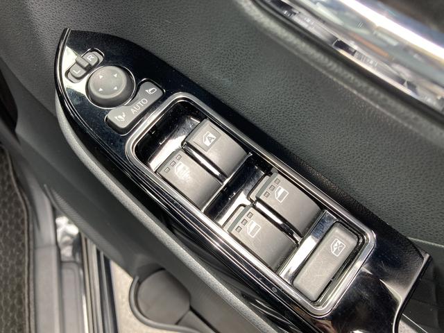 タントカスタムＸ１４インチアルミホイール　大型エアロバンパー　フルＬＥＤヘッドランプ　オート格納式カラードドアミラー　両側パワースライドドア　キーフリーシステム　プッシュボタンスタート（静岡県）の中古車