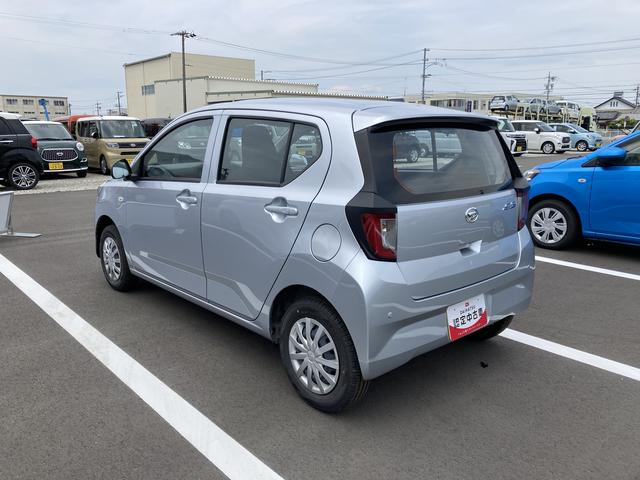 ミライースＬ　ＳＡIII１３インチフルホイールキャップ　マルチリフレクターハロゲンヘッドランプ　可倒式ドアミラー　自発光式デジタルメーターアンバーイルミネーションメーター　マニュアルエアコン（ダイヤル式）　キーレスエントリー（静岡県）の中古車